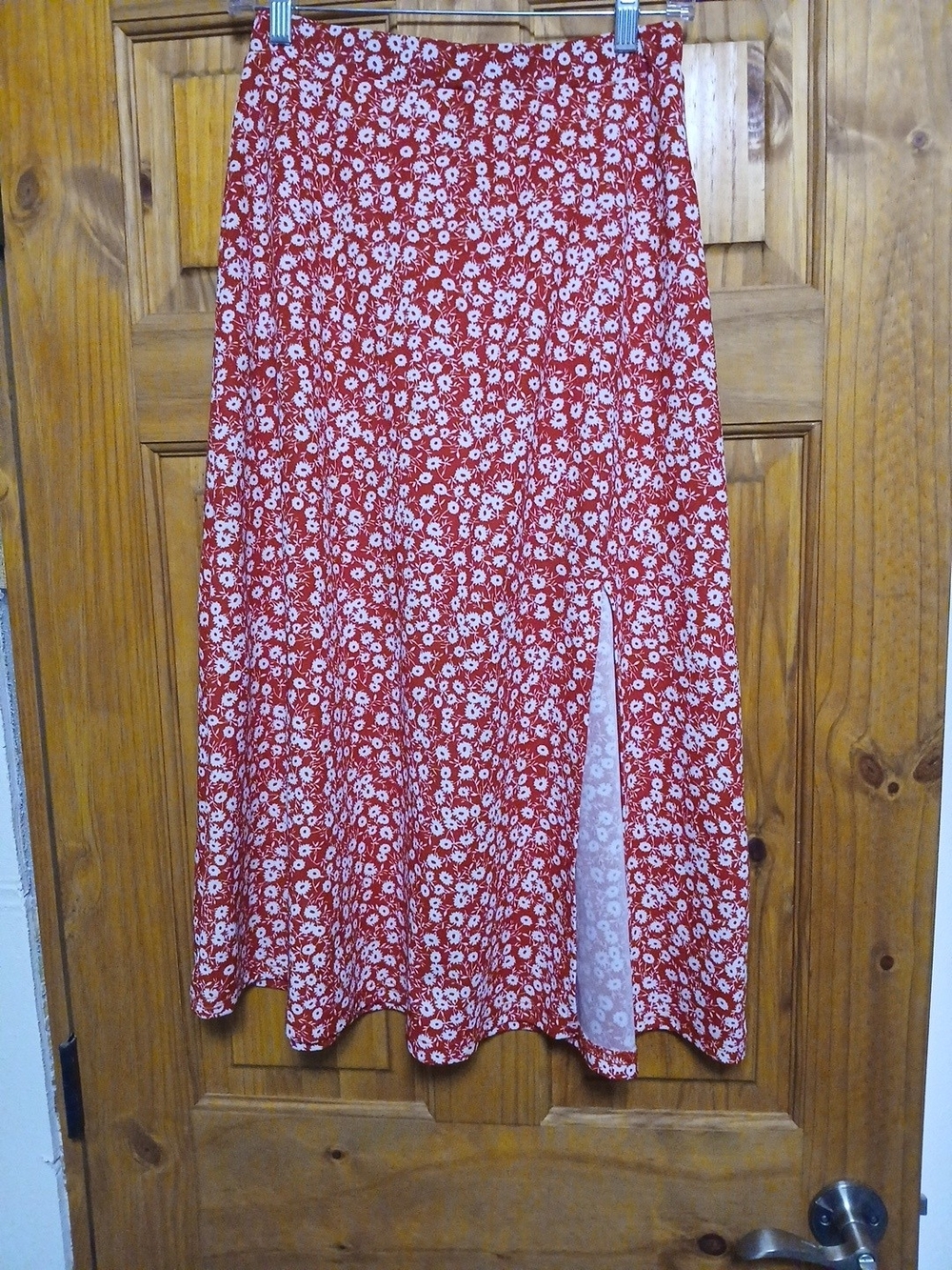 SHEIN Red Midi Skirt with White Daisy Print